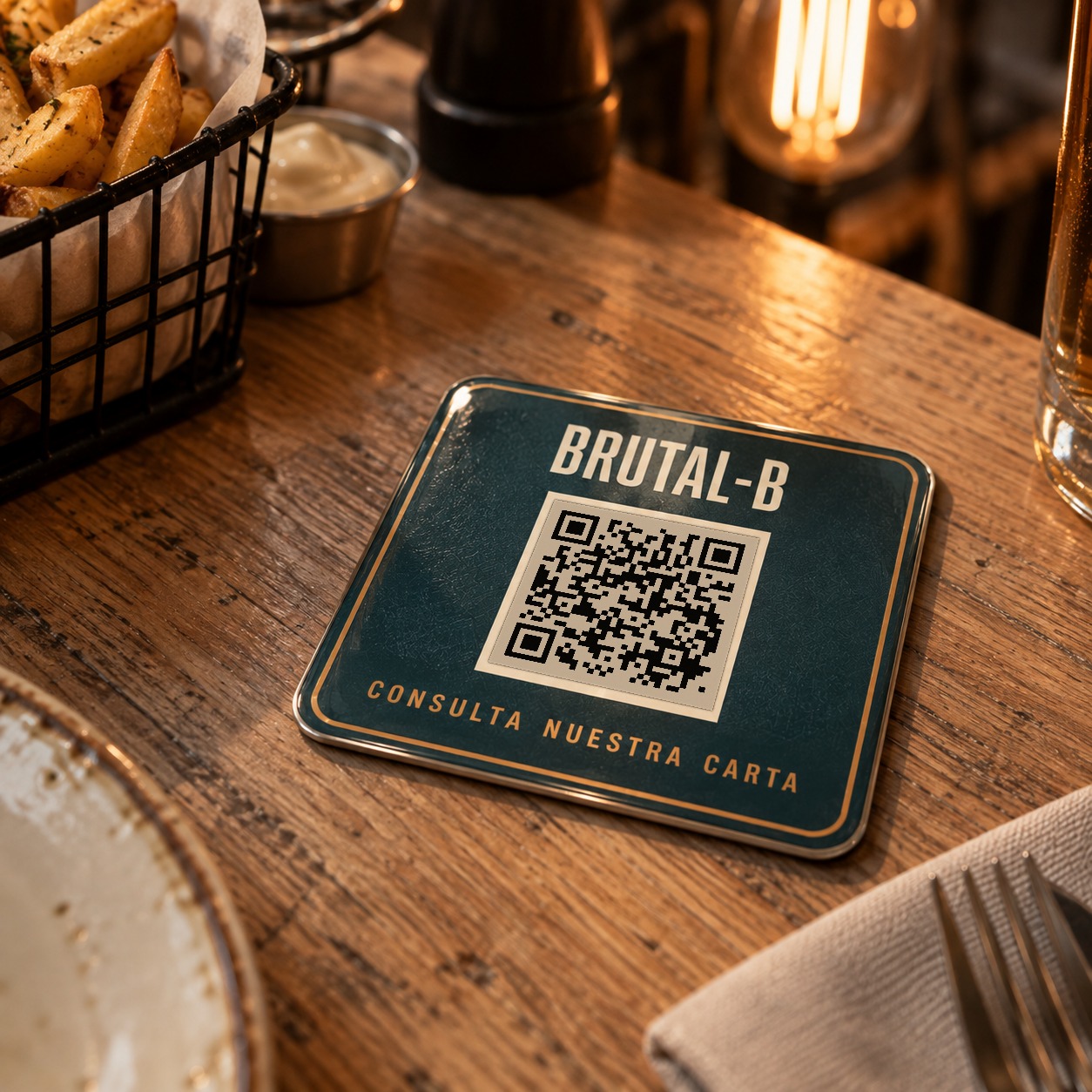 Pastille de table BRUTAL-B, scannez pour ouvrir la carte