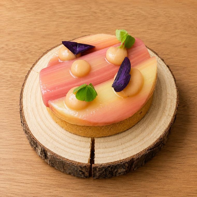 Tartelette rhubarbe, fleurs & mélilot